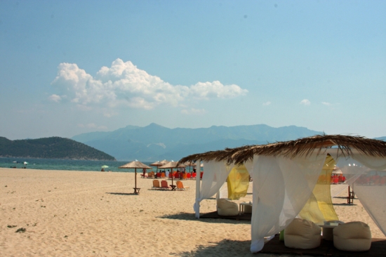 Плаж Керамоти. Как да почиваме евтино в Гърция?